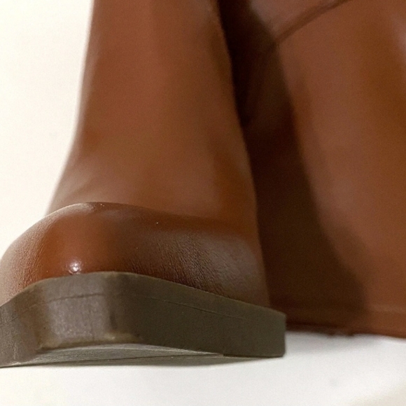 Chic Brown Heeled Boots for Women - Picture 6 of 9